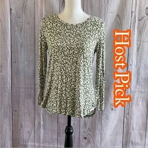 ✅host Pick✅ Old Navy Long Sleeve Floral Top, Small